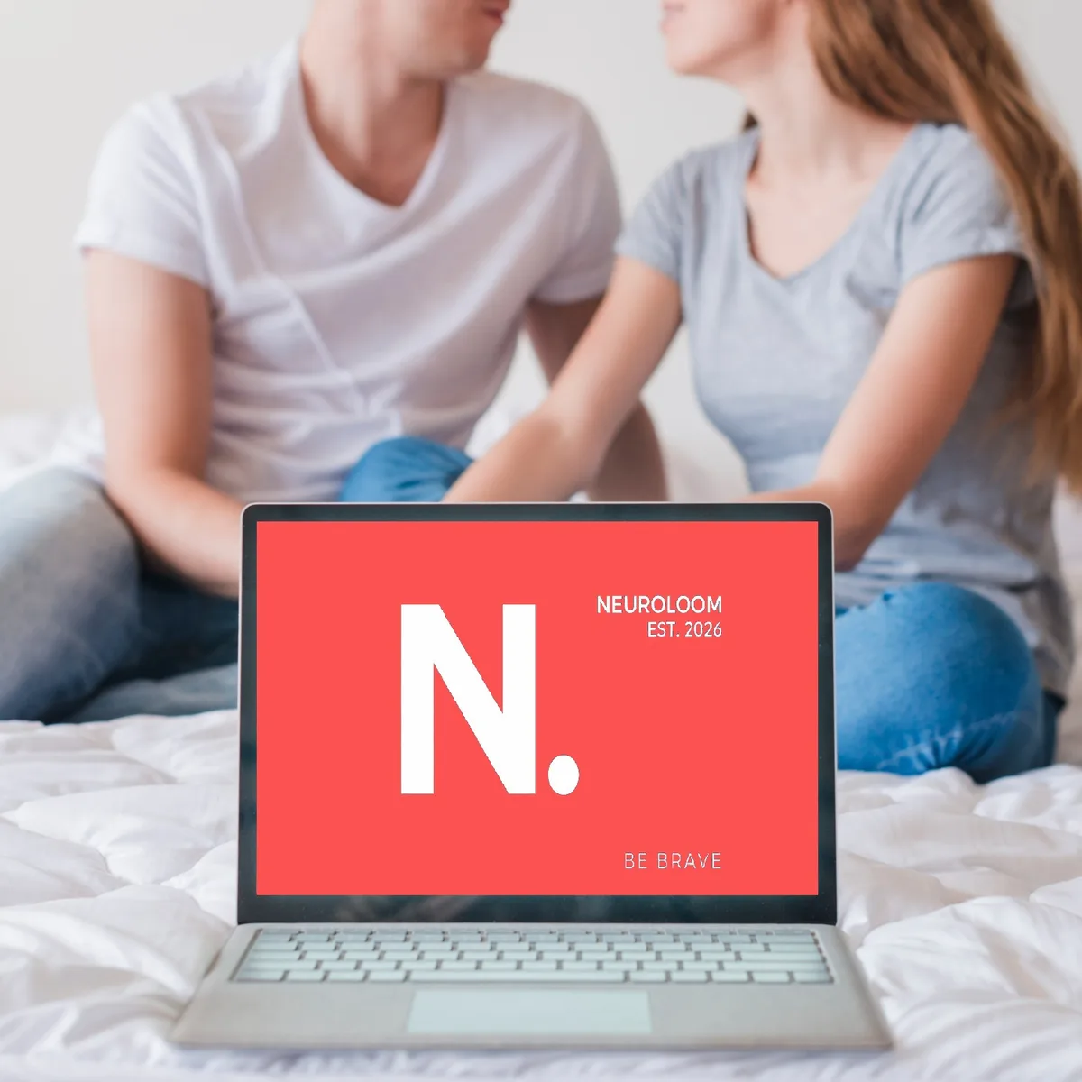 Pareja en videollamada de terapia en línea con Neuroloom Health